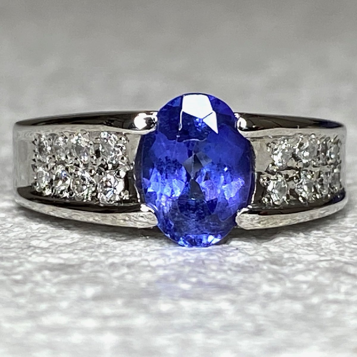 ☆【KJC】Pt900(プラチナ) タンザナイト 1.34ct/ダイヤモンド 0.26ct 刻印 リング/指輪 サイズ約10番弱 ソーティング付_画像1