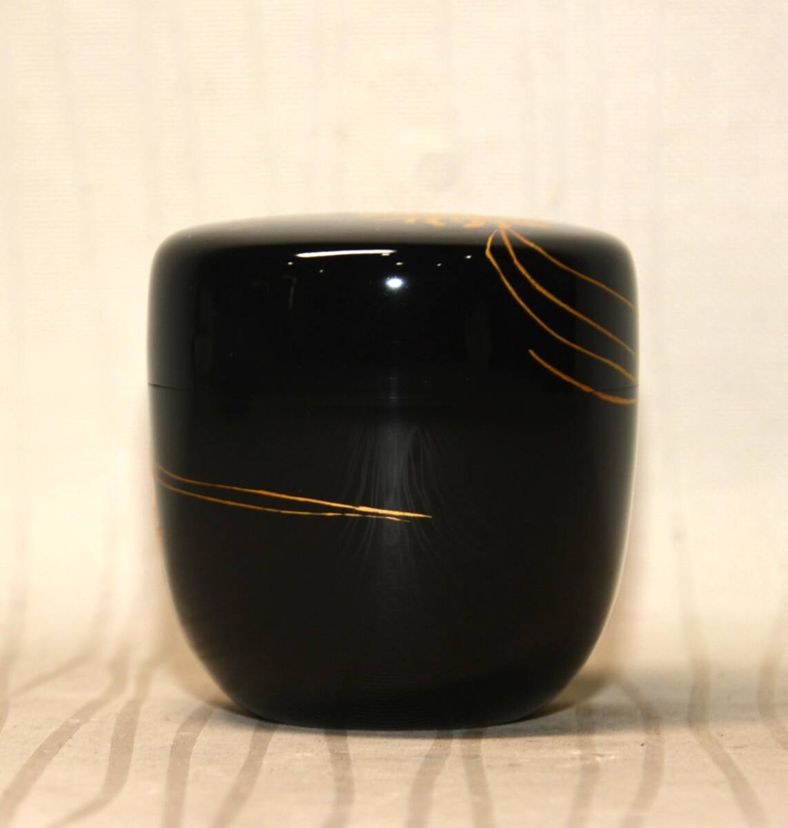 50◆初荷です ◆茶道具 加賀山中塗 井筒寛斎造 海松波蒔絵中棗 木製漆塗 ◆共箱 未使用美品_画像5