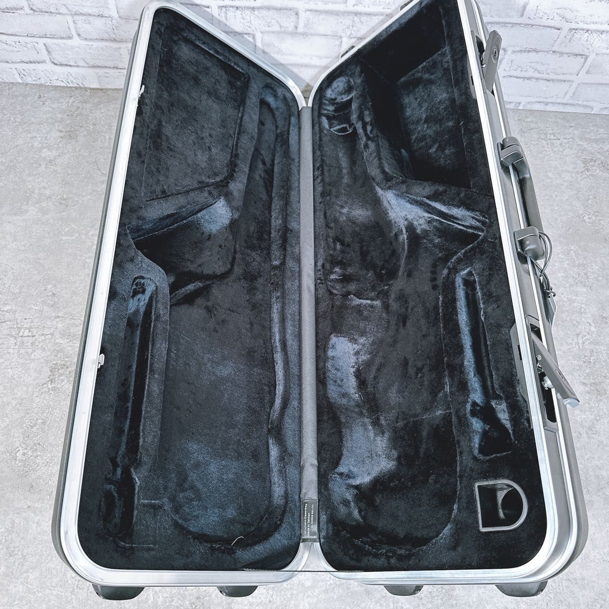 未使用 GL CASES Antigua テナーサックス ハードケース 軽量設計 未使用 GL CASES Antigua テナーサックス ハードケース 安心の