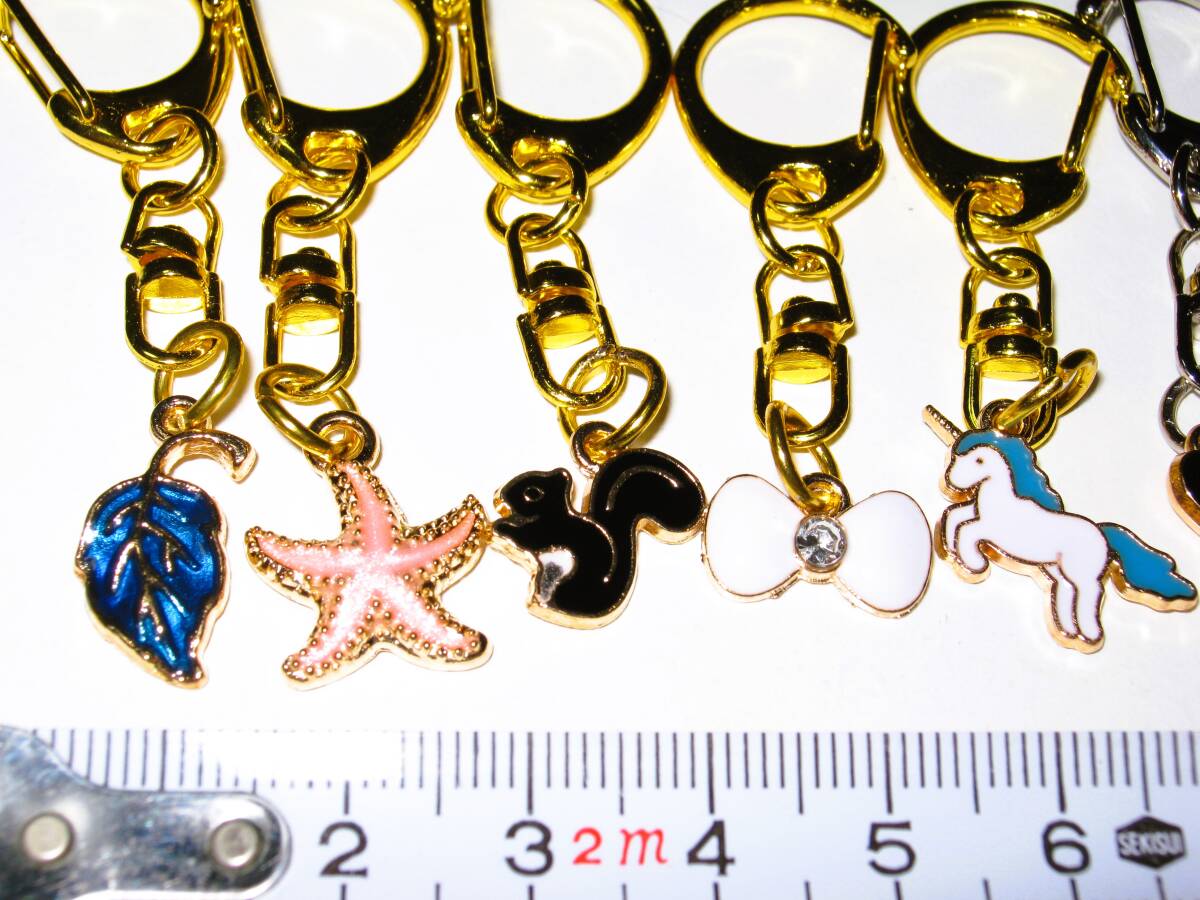 ファンシー【ミニ キーホルダー 10個】② かわいい レディース ファッション おしゃれ お洒落 カラフル プレゼント キーリング_画像2