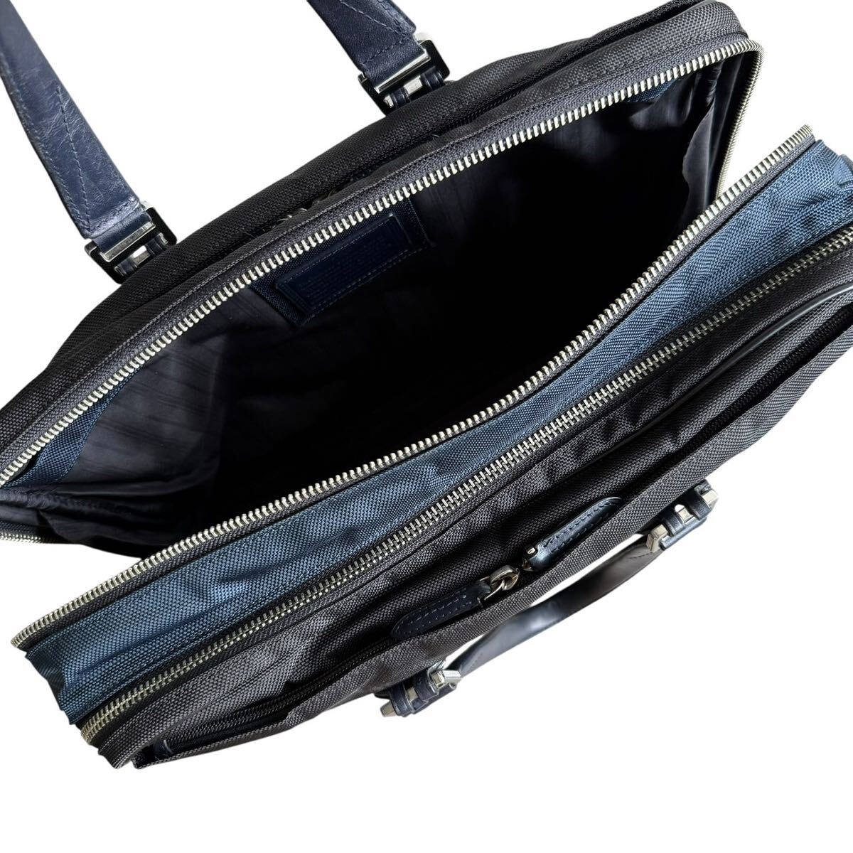 【美品希少】TUMI トゥミ ジャーヴィス 日本限定 デラックス 2wayA4 Jarvis｜TUMI(トゥミ)公式サイト