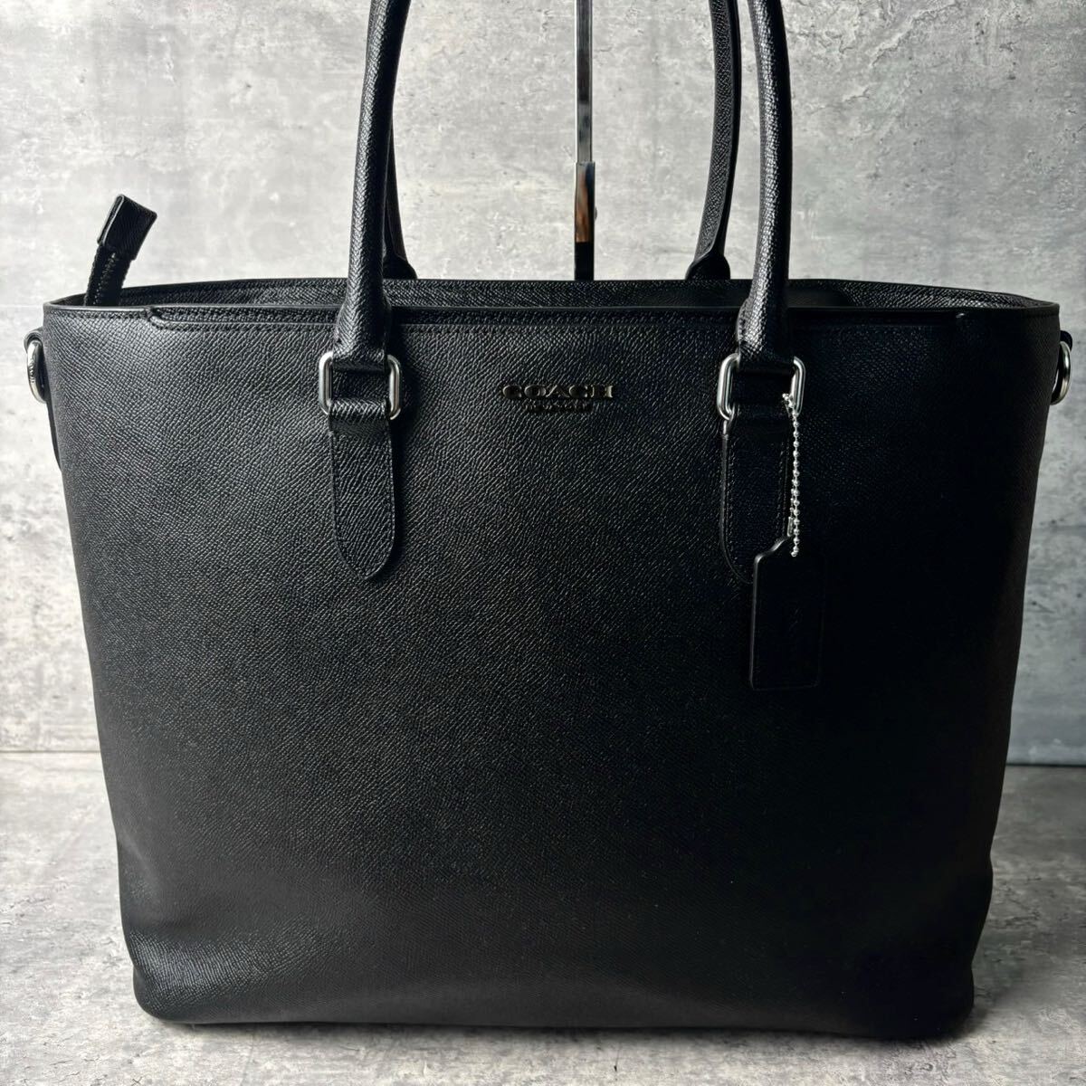 未使用☆COACHコーチ トートバッグ 大容量 ナイロンA4収納 ブラック 現行品《未使用級/大容量》 COACH コーチ メンズ トートバッグ