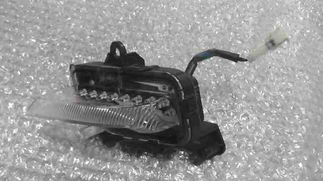 シグナス-X SR FI　SEA5J　の　デイライト　LED　右　　　　 *1755748748　中古_画像1