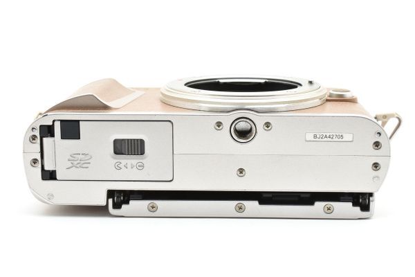 オリンパス OLYMPUS PEN E-PL9 ダブルレンズキット SDカード?ガイドブック付き ＃3110