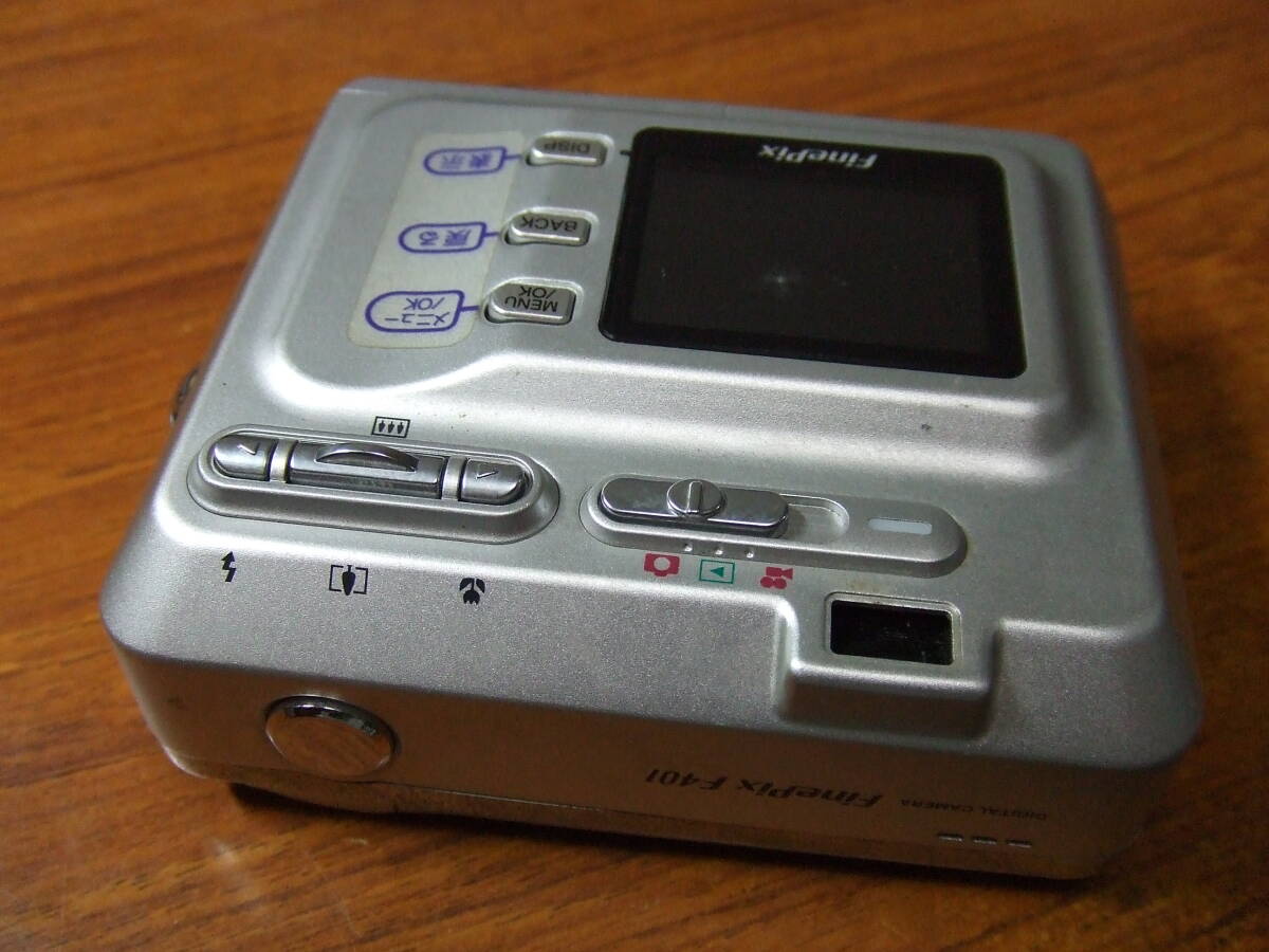 Q215 ジャンク　FUJIFILM フジ FINEPIX F401 デジタルカメラ 中古 本體