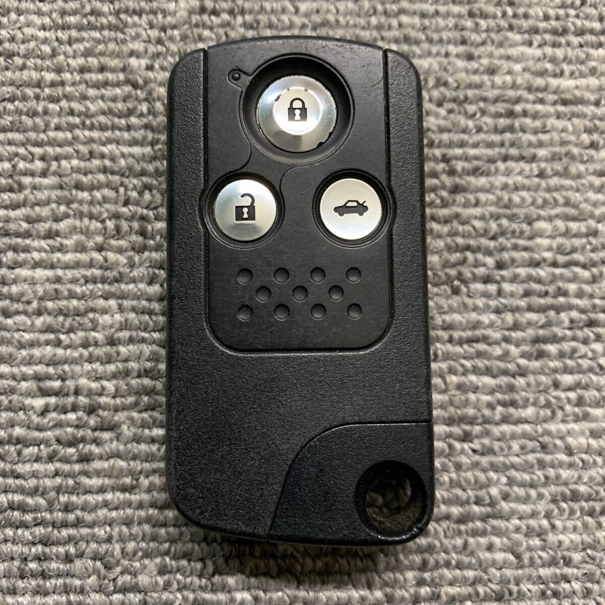 レジェンド等　ホンダ　純正　スマートキーレス リモコン 鍵　3ボタン 72147-SJA-J11 刻印V 動作確認済 クリック感有 F269_画像1