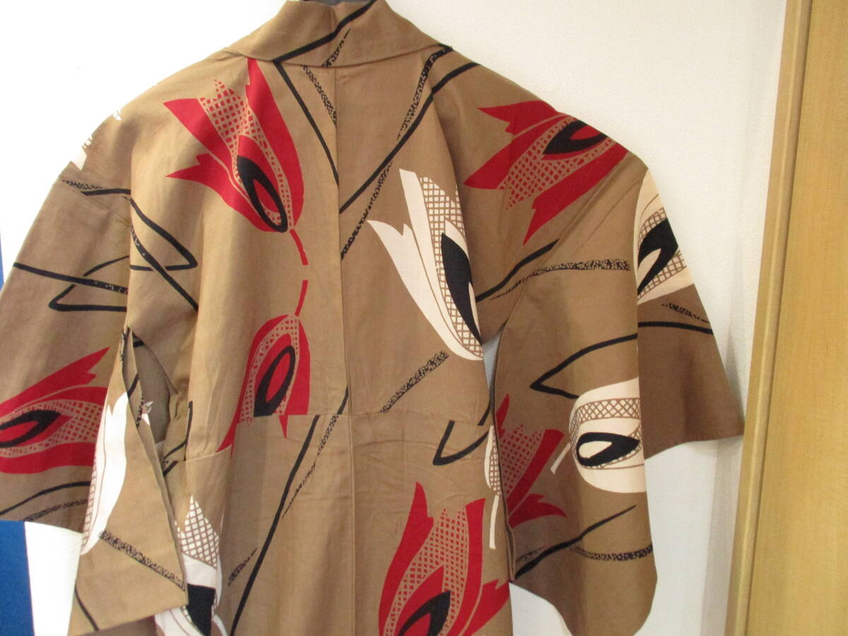 浴衣 帯セット　ゆかた　ゆかた帯　作り帯　ワンタッチ帯　ベージュ系　チューリップ柄　レッド系　おまとめ2点　USED品　箱無し_画像5