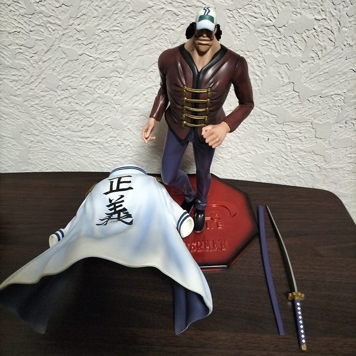 ワンピース ドーベルマン フィギュア 海軍中将 ガレージキット ONE PIECE』ワンピース海軍本部中将「ドーベルマン」 フィギュア