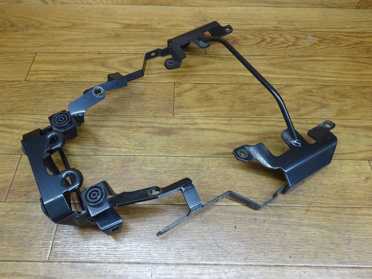 [Y18] FZ-1 フェザー RN21J □ ヘッドライトサポート_画像2