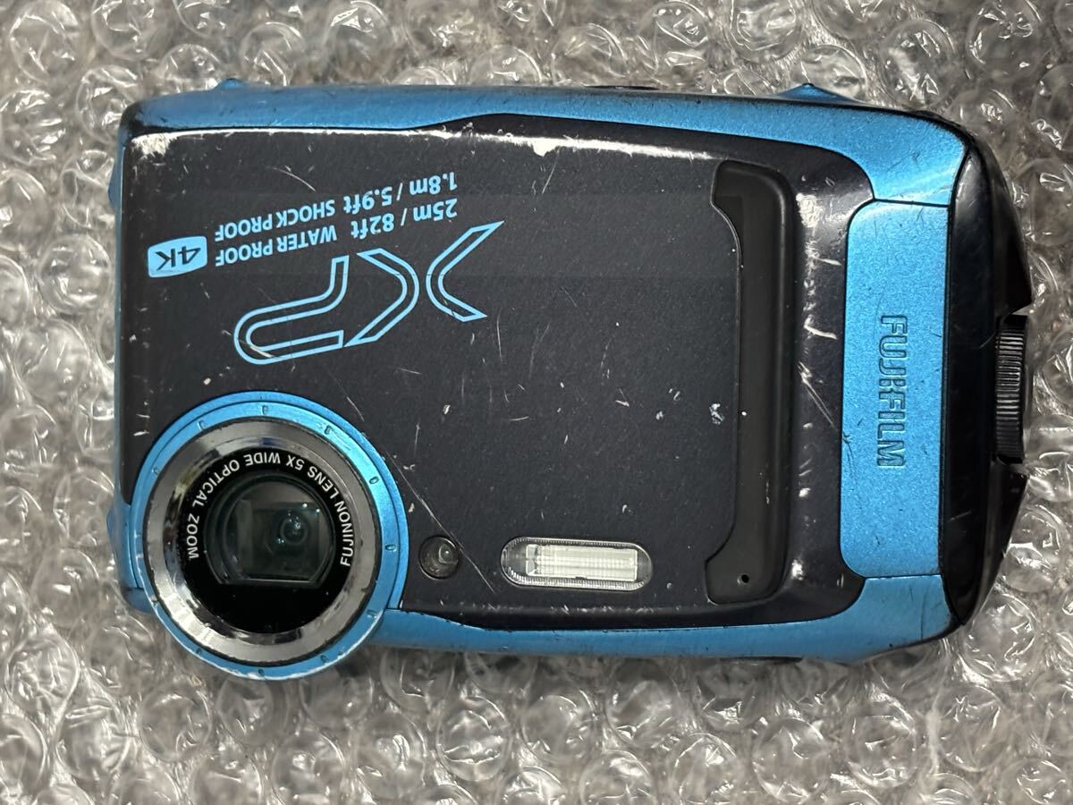 コンパクトデジタルカメラ　訳あり　FUJIFILM フジフィルム FinePix XP140　8412