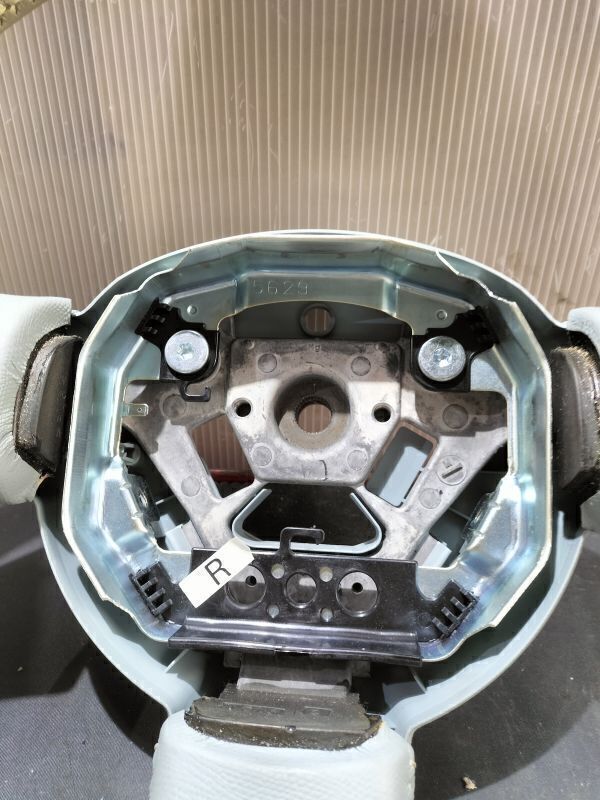 ★ 日産 マーチ YK12 ハント゛ル ステアリングホイール ★ 純正中古部品 自管理5ta248 48430-CT011_画像3
