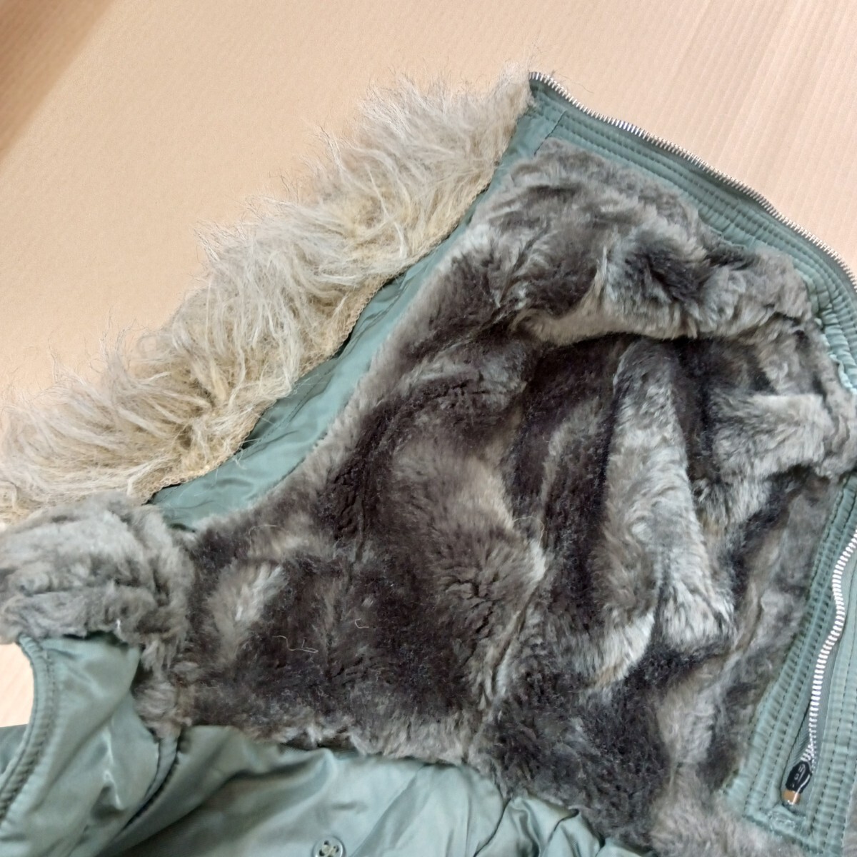 美品 AVIREX N-2B フライトジャケット セージグリーン系 M 短丈 〇 稀少 ALPHA INDUSTRIES 黒タグ 90s USA製 TYPE N-2B 短丈