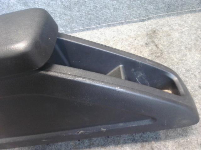 ノート DBA-E11 コンソールボックス 個人宅不可、OP品、同梱不可 即決品_画像3