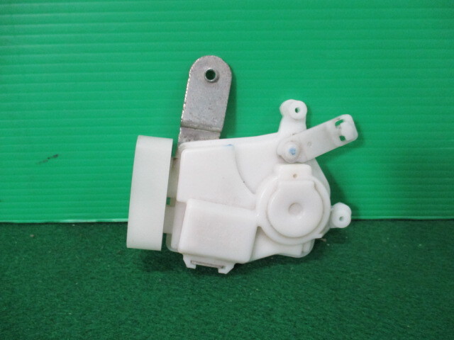 ◆◆送料無料◆◆H24年 S321V ハイゼット ダイハツ 右リア ドアロックアクチュエーター【動作テストOK】即決!_画像2