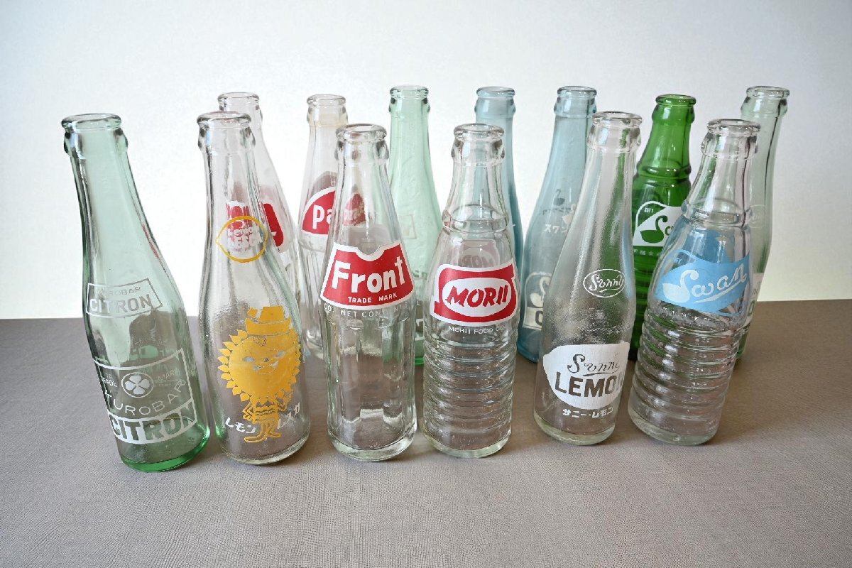 ○ドリンクの瓶　13點(diǎn)セット　LEMON LESCA　Swan　フラント　kurobar CITRON　レトロ　昭和　　古道具のgplus広島 2508i