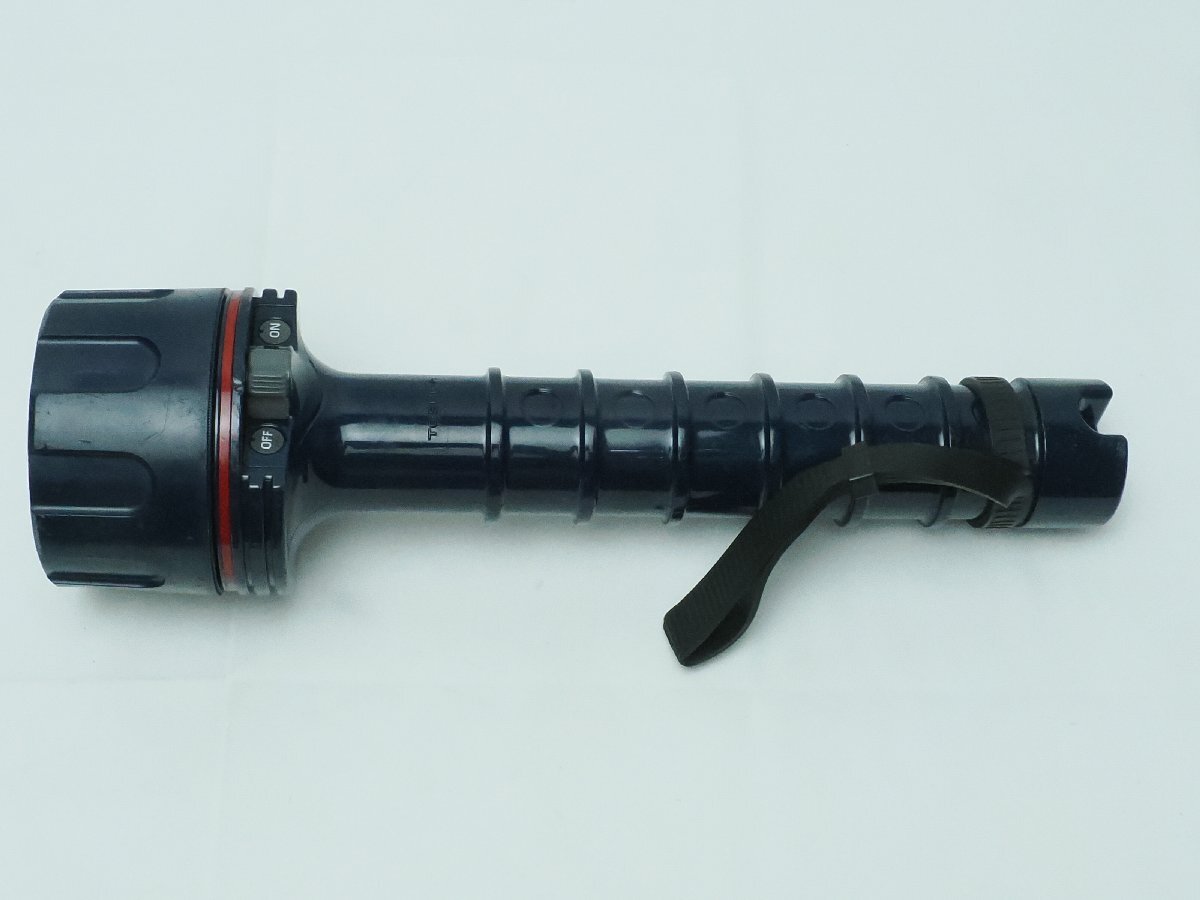 TOSHIBA 東芝 K-133 水中ライト 単1×4本使用 動作確認済 カラー:ネイビー 元箱付き スキューバダイビング用品 [3F29-64498]_画像3