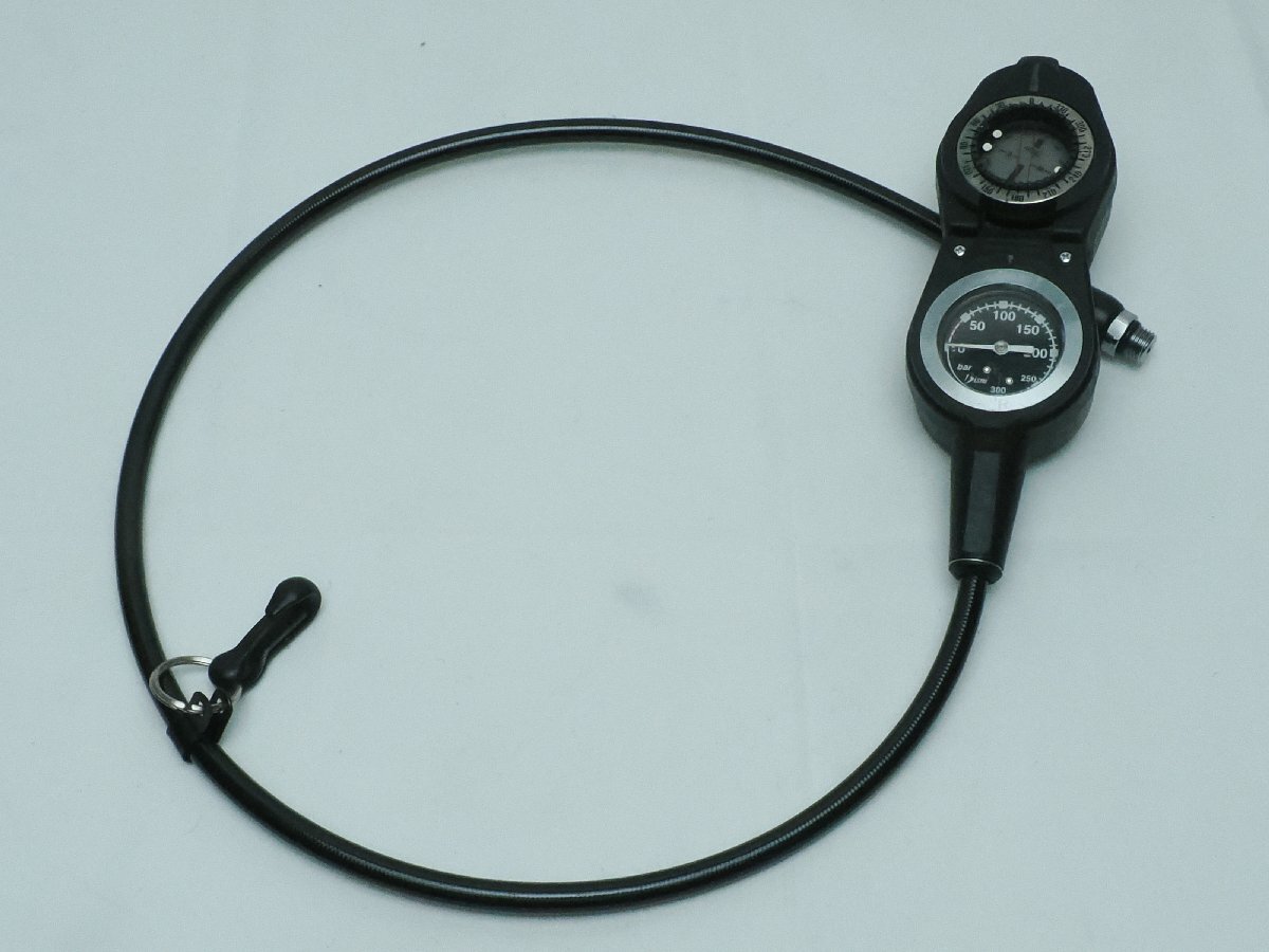 Bism ビーイズム ナビゲーション2ゲージ(残圧計+コンパス) カラー:ブラック スキューバダイビング用品 [1J-64609]_画像1