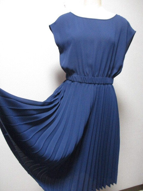 ketty　ネイビ★プリーツスカート～ワンピース　ペチコート付き_画像3