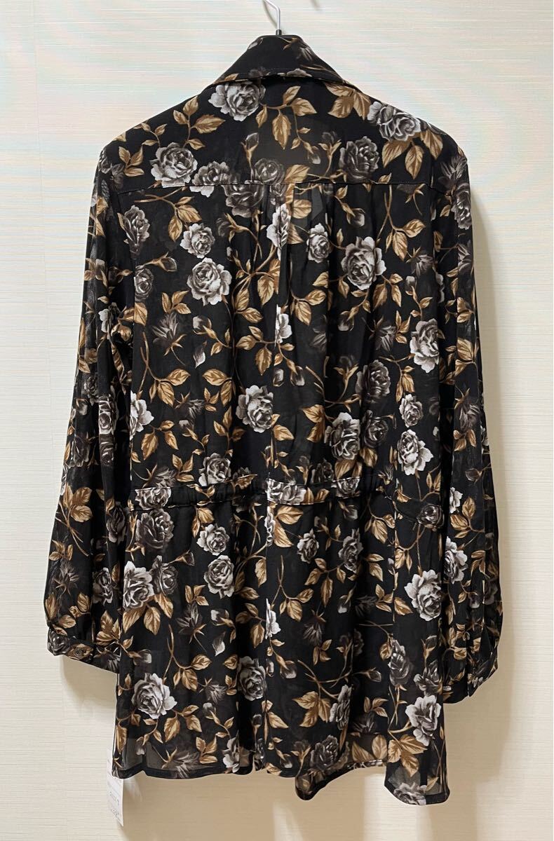 [新品] 激安・在庫処分　フリーサイズ　ミセスブラウス　婦人ブラウス　レディースブラウス　婦人ジャケット　茶系バラ柄_画像2