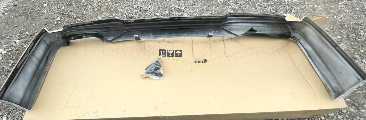 ヴォクシー用　 純正モデリスタＲスカート D2641-55310-A0 (中古品)　_画像7