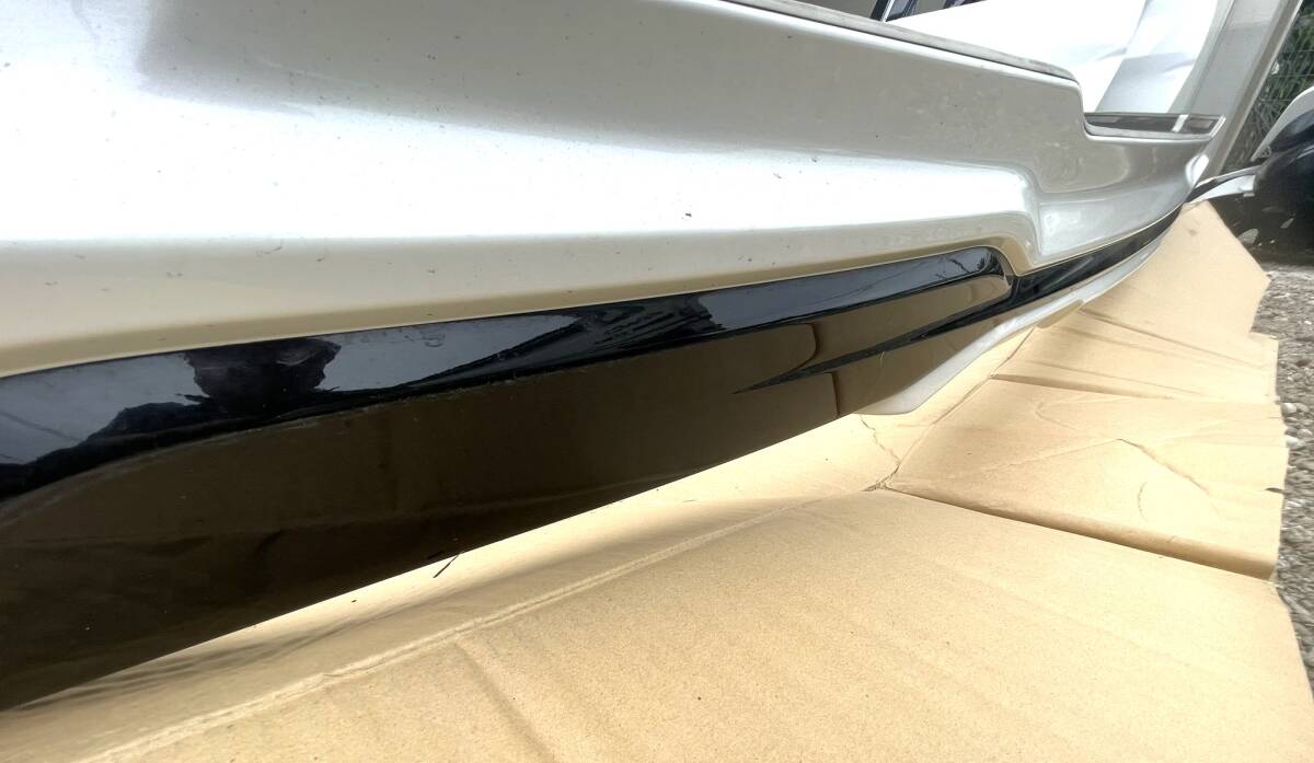 ヴォクシー用　 純正モデリスタＲスカート D2641-55310-A0 (中古品)　_画像3