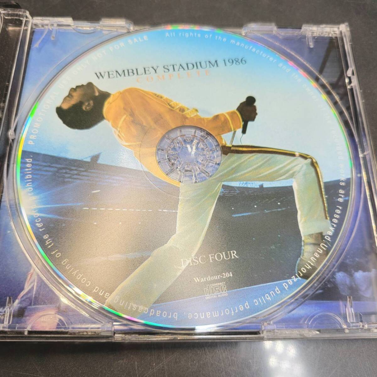 ③ QUEEN / WEMBLEY STADIUM 1986 / 4 CD ｜ クイーン / ウェンブリー・スタジアム 1986 ｜ ロック / ROCK / Wardour -204_画像7