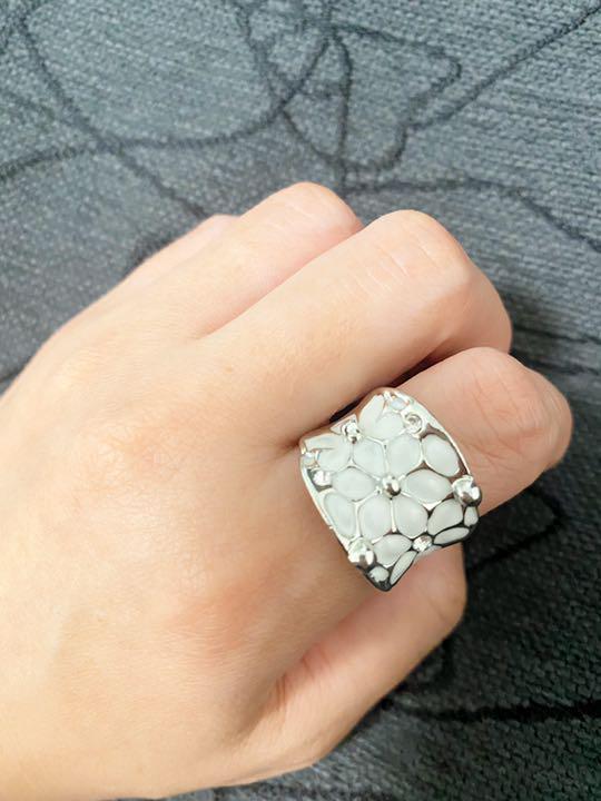 （1171）15号 安価タイプ シルバーワイドフラワーリング　人気デザイン指輪_画像3