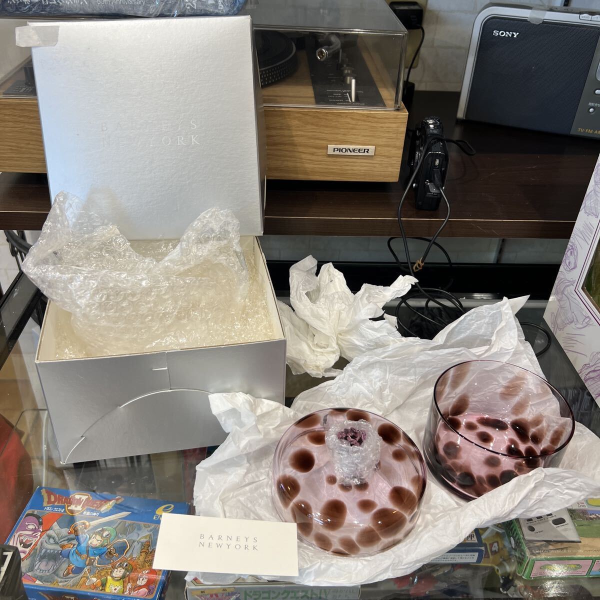 HK バーニーズ　ニューヨーク　ガラス　小物入れ　直径10cm 高さ6cm_画像1