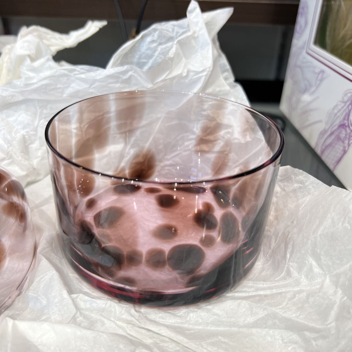 HK バーニーズ　ニューヨーク　ガラス　小物入れ　直径10cm 高さ6cm_画像3