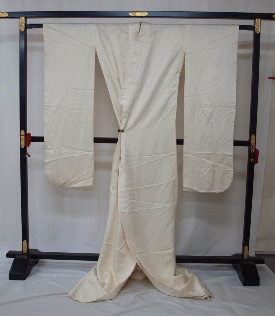 婚礼　掛下　0661　和装　花嫁衣装　アイボリー　紗綾型（中古）レターパック発送不可_画像4