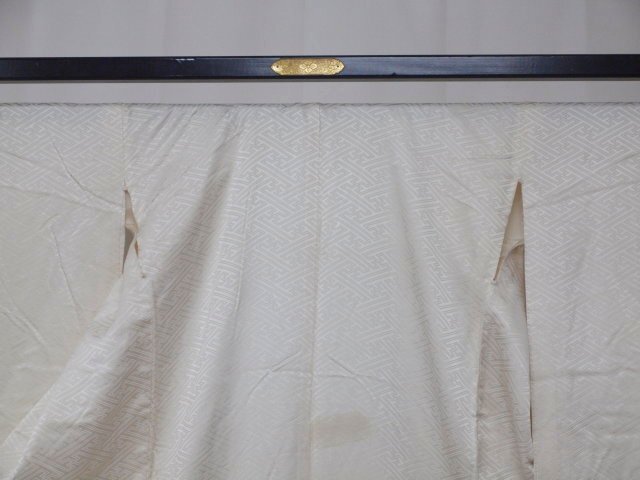 婚礼　掛下　0661　和装　花嫁衣装　アイボリー　紗綾型（中古）レターパック発送不可_画像2