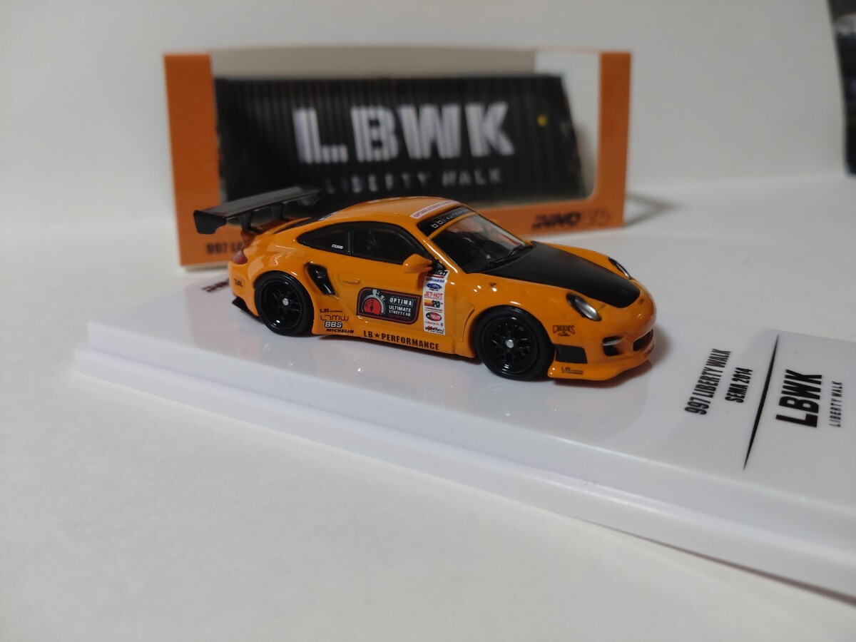 1/64 LIBERTY WALK 997 SEMA 2014 [INNO Models]_画像4