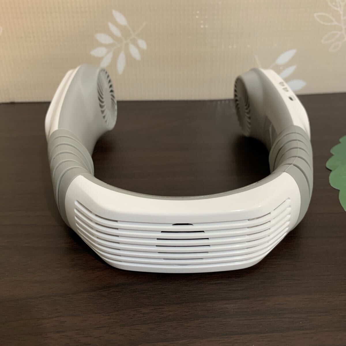 未使用 / 首掛け扇風機 / ネッククーラー 携帯扇風機 / USB充電式_画像3