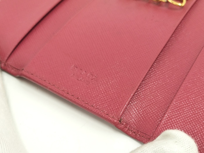 PRADA 6 полосный чехол для ключей safia-no кожа розовый 1M0222