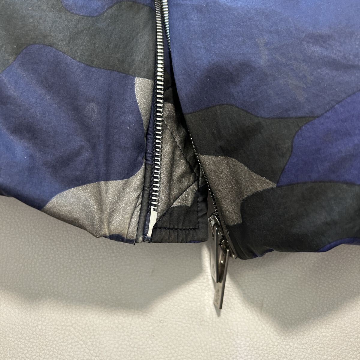 サイズ6/XXXL MONCLER モンクレール ZINALROTHORN ボア ダウンジャケット 迷彩 ネイビー