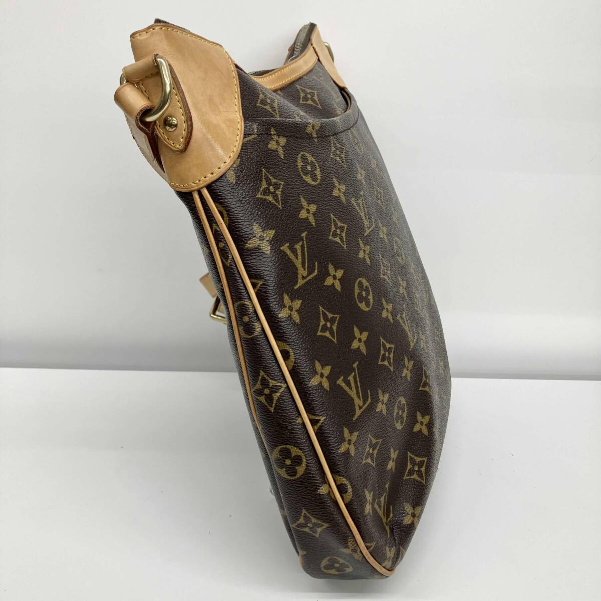 LOUIS VUITTON ルイヴィトン モノグラム オデオン MM ショルダーバッグ M56389 斜め掛けショルダー ブラウン レディース_画像3