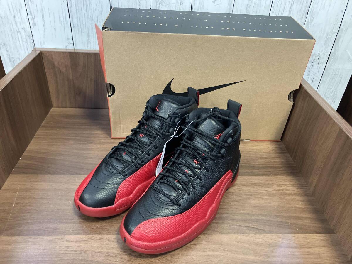 AIR JORDAN 12 RETRO "FLU GAME BLACK AND VARSITY RED"(2025) CT8013-002 (ブラック/バーシティレッド)