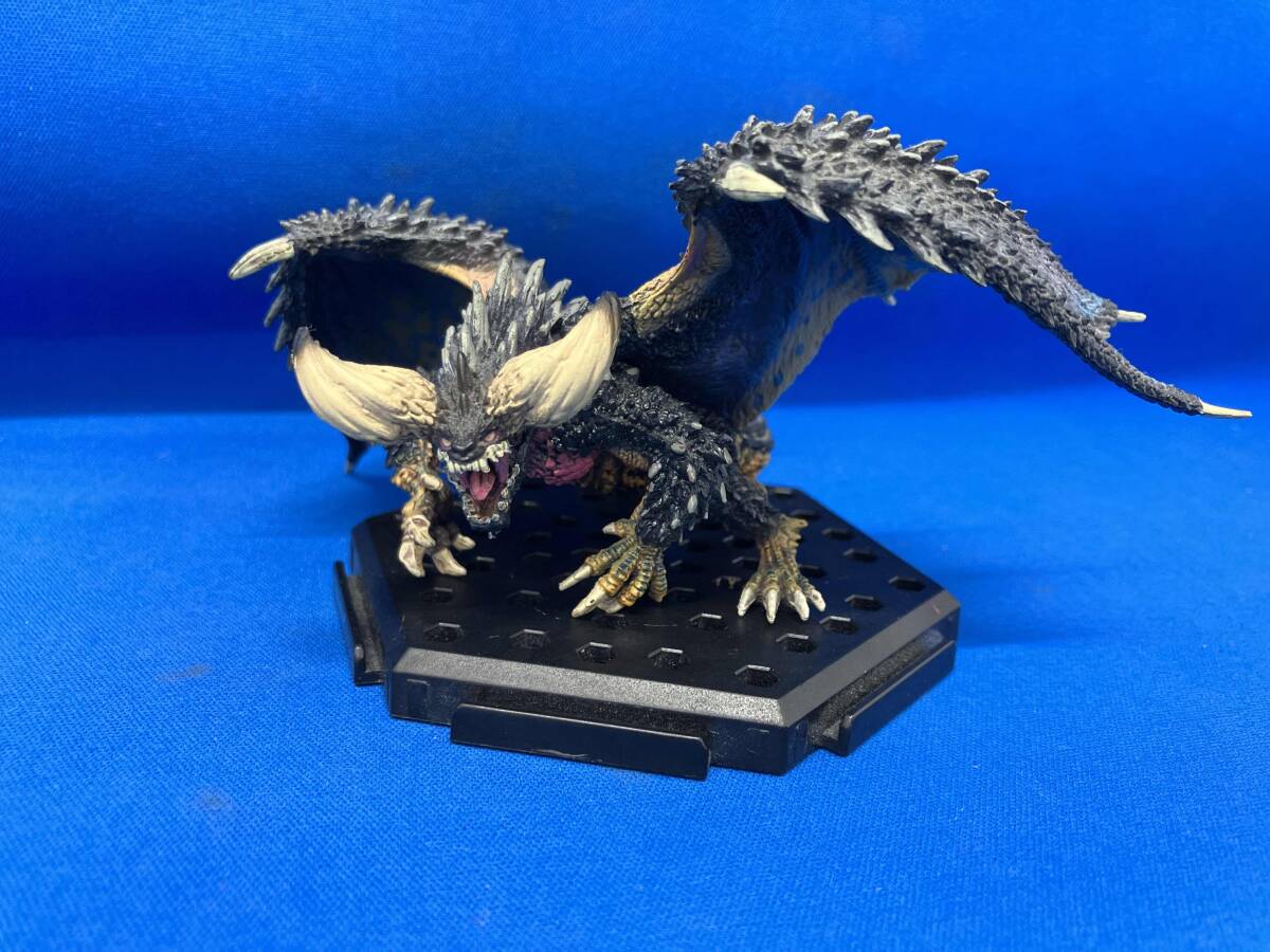 現(xiàn)狀品 モンスターハンター フィギュアビルダー ネルギガンテ
