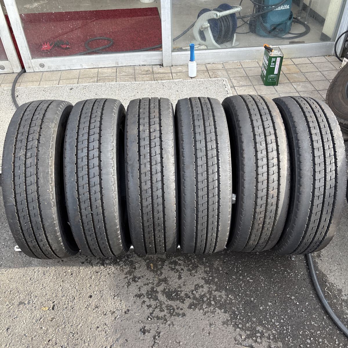 195/65R16 BRIDGESTONE. R207A. 2024年製　　激安美品　6本セット：35000円