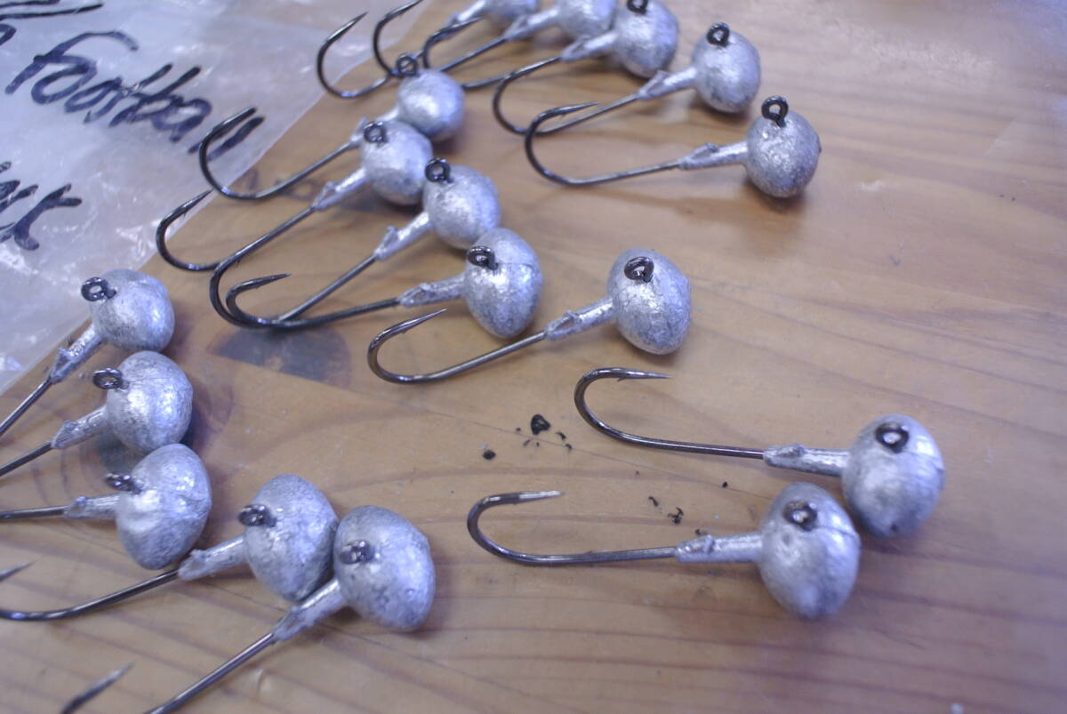 HOK18-080802 ガマカツフック フットボールジグ 新品17個　1/2 ＃3/0_画像4