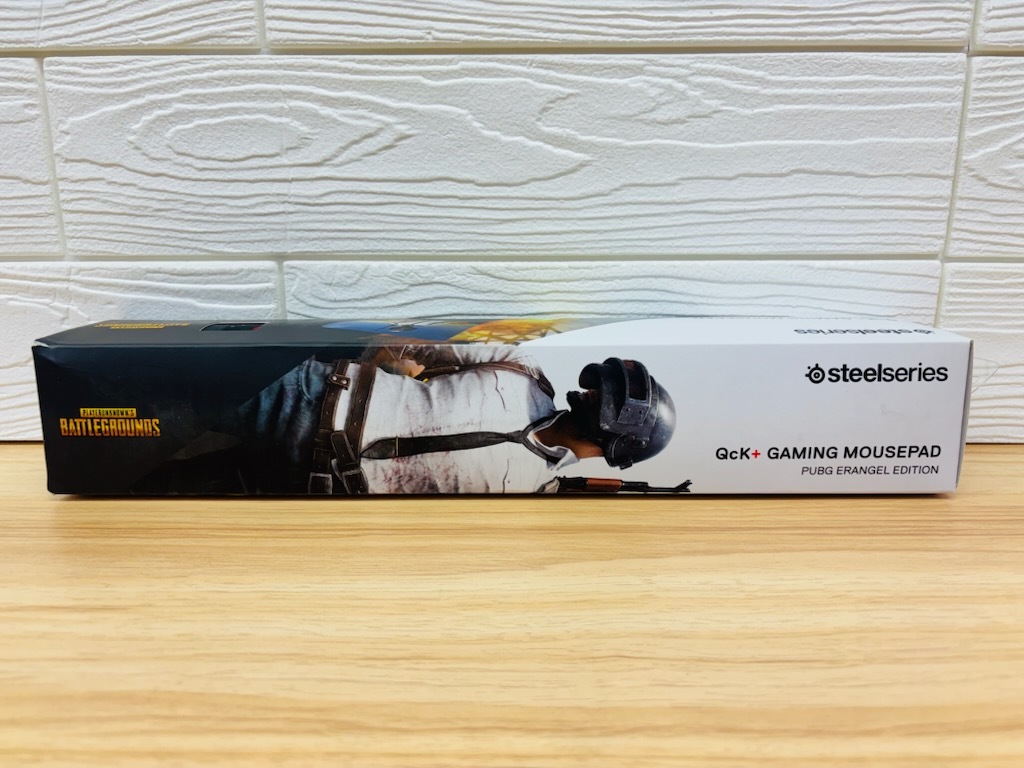 A401 PUBG限定コラボ 新品 SteelSeries QcK+ PUBG Erangel Edition ゲーミングマウスパッド Size:450x400x4mm 厚手 APEX 荒野行動_画像2