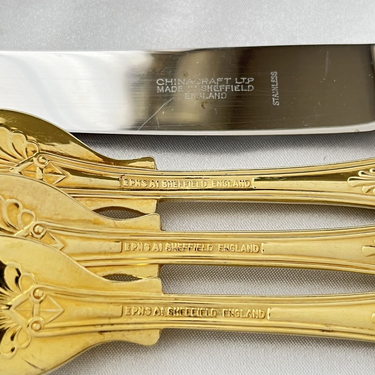 【英国】キングスパターンのディナーセット 44本組 【ゴールドプレート】 英国】キングスパターンのディナーセット 44本組 【ゴールド