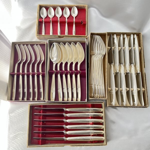 【Elkington】 WESTMINSTER ディナーセット 35本 Elkington】 WESTMINSTER ディナーセット 35本【シルバー