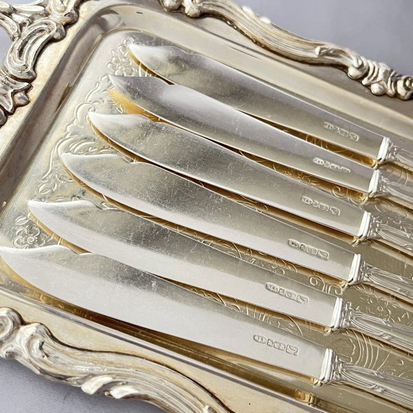 【Roberts & Belk】ビクトリアン カトラリーセット 12本 Roberts & Belk】ビクトリアン カトラリーセット 12本【シルバー