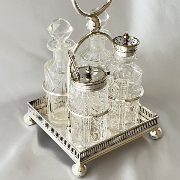 【Robert Pringle & Sons】コンディメントセット Robert Pringle & Sons】コンディメントセット 【シルバープレート】