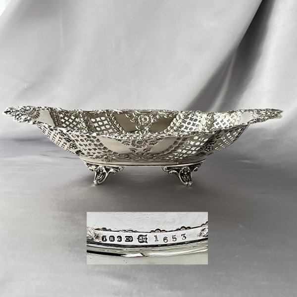 【Thomas Russell & Co】 ビクトリアンのフルーツスタンド Thomas Russell & Co】 ビクトリアンのフルーツスタンド 31cm