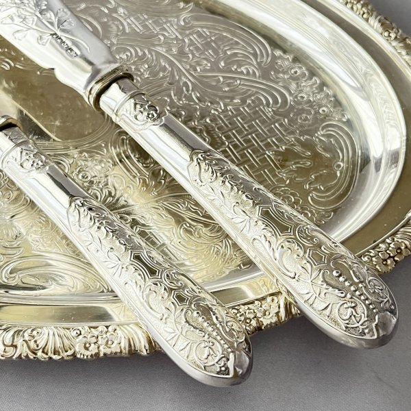 Garrard & Co 】 ビクトリアンレリーフのサーバーセット 2本組