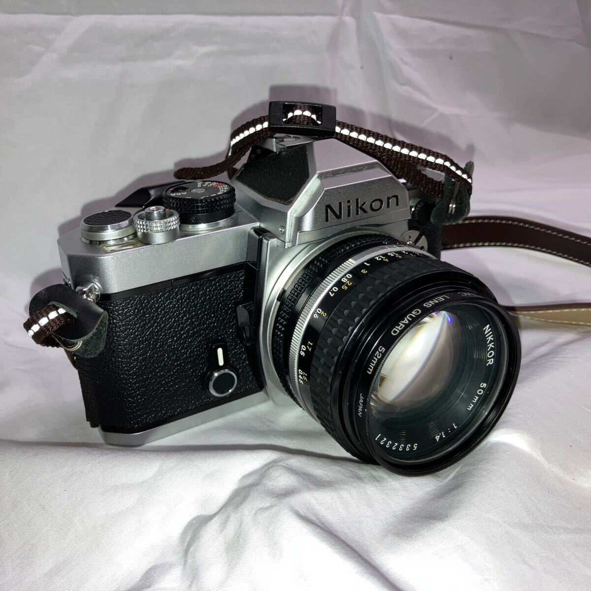 【ゆ98】ニコン　FM 一眼レフカメラ　ドライブ　バッグ付き Nikon レンズ カメラ