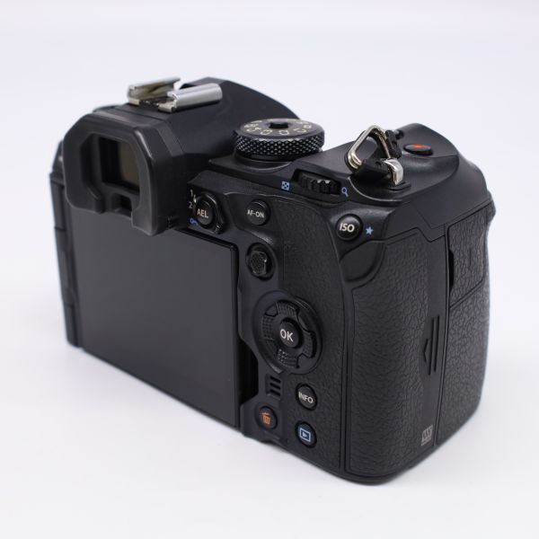 ■4202ショット■ OLYMPUS OM-1 ボディー ブラック 258013 ■并品■