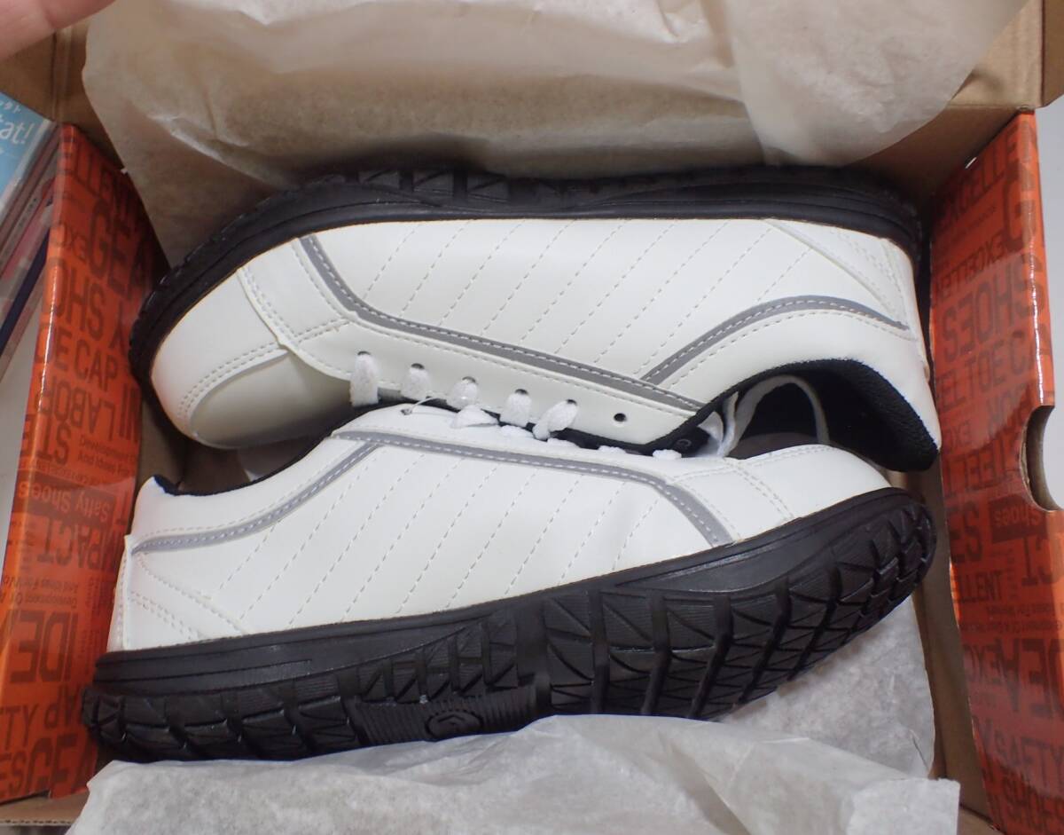 新品 送料無料 カジメイク 24.5ｃｍ ギリオ セーフティーシューズ 4203 ホワイト白 安全靴 作業靴 鉄製先芯 耐滑ソール 抗菌 消臭_画像9